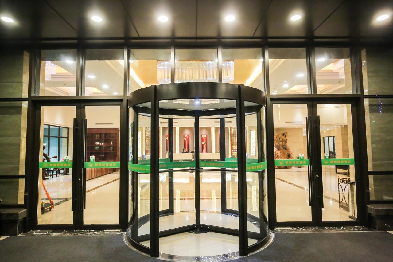 Xin Jue Jiayi Hotel Airport And International Resort Shanghai Eksteriør billede